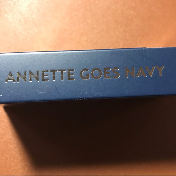 Press On Nails Annette Goes Navy Nail Dashes Short Square - Picture 2 of 3